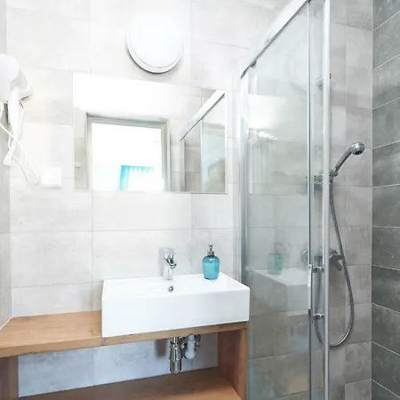 Dworek U Ewy Wiosenna 10 * كارفيا