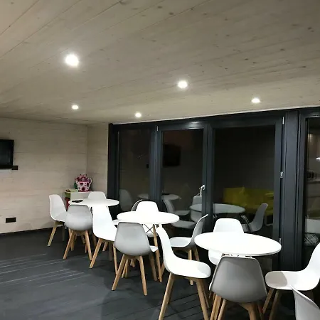 Dworek U Ewy Wiosenna 10 *